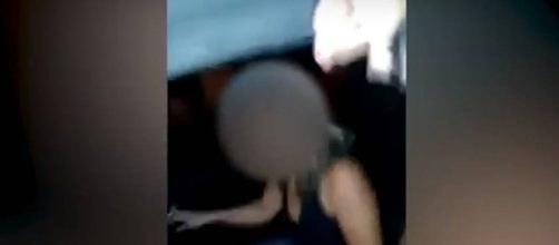 Marido flagrou a esposa com outro e filmou tudo (Foto: Captura de v&iacute;deo)