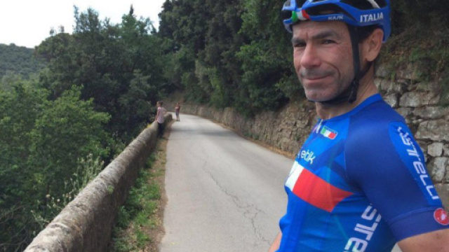 Brutta disavventura per Davide Cassani - cicloweb.it