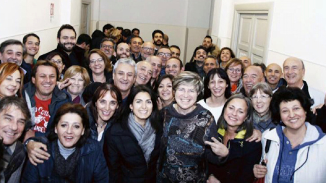 Di Pillo festeggia con Raggi la vittoria del M5S ad Ostia