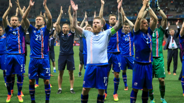 La gioia dei giocatori islandesi dopo la qualificazione ai Mondiali di Russia 2018