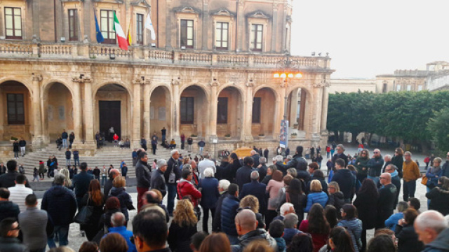 Noto, l'ultimo saluto a Vincenzo Salemi