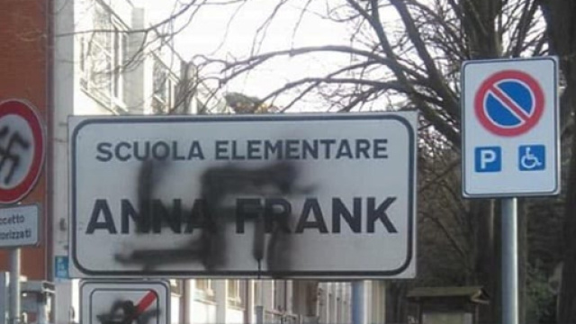 Scuola elementare e media Anna Frank in strada della Pozzetta a Santa Maria delle Fabbrecce, Pesaro