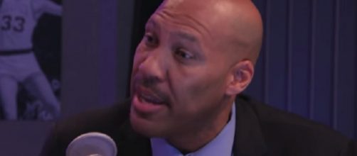 LaVar Ball claims he knows how to coach his son. [Image Credit: Fox Sports/YouTube]