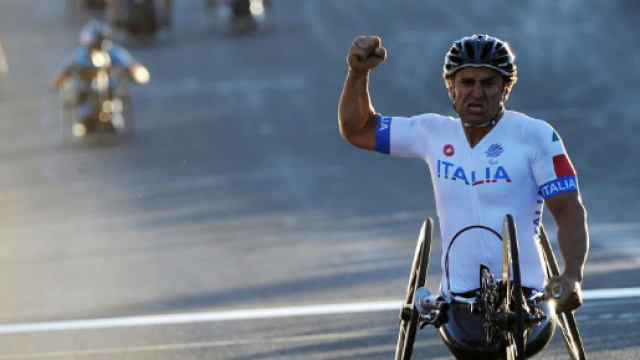 Alex Zanardi alla Florence Marathon (foto - mifacciodicultura.it)