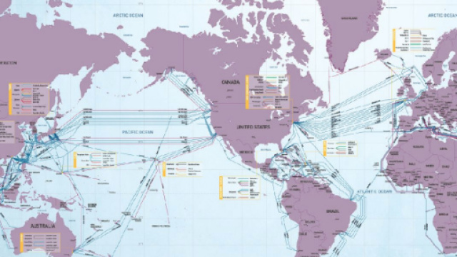 Carte de c&acirc;bles Internet sous-marins