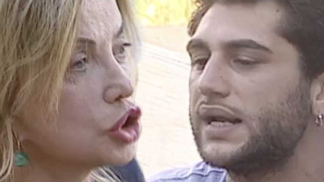 Simona Izzo e Jeremias Rodriguez: lite dietro le quinte?