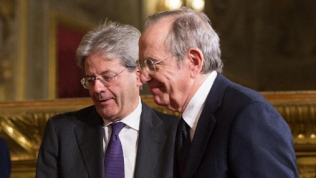 Riforma pensioni, da Governo novit&agrave; su donne e giovani, al lavoro Gentiloni e Padoan