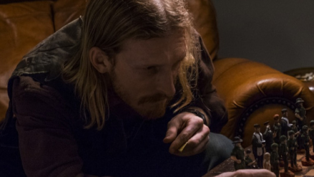 The Walking Dead : Une passion qui pourrait couter cher &agrave; Dwight