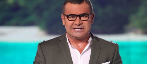 Jorge Javier V&aacute;zquez avisa a los colaboradores.