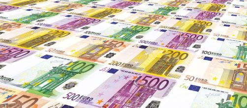 We're gaining control of our cash. Laws and borders too (Picture Pixabay)