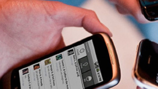 Uomo con disabilit&agrave; di 55 anni viene fatto spogliare e ripreso con il cellulare da quattro trentenni