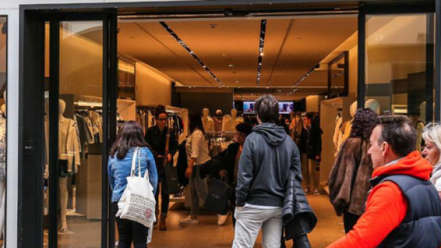 Bolzano: commesse al lavoro anche a Pasqua - Bolzano - altoadige.it