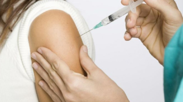 Vaccinazioni obbligatorie, s&igrave; all'obligo per il personale scolastico