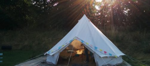 You'll feel like you're really "glamping" with this game (Image via Alex Graves on Flickr)