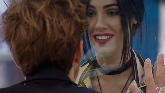 Grande Fratello Vip, Signorini contro Giulia De Lellis "Spari ca ... - leggo.it