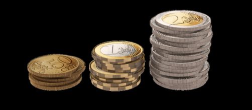 Price differentials add to confusion. (Image tevenet Pixabay)