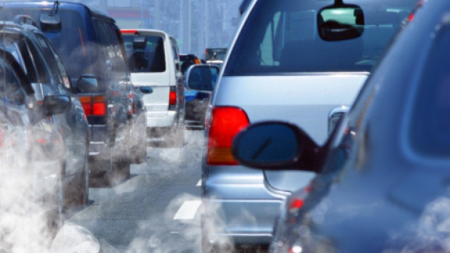 L'inquinamento in citt&agrave; blocca ancora il traffico, ma cos'&egrave; il PM10?