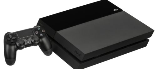 PlayStation 4 Review: Christmas gift pros and cons (Imge credit - Wikipedia | Evan-Amos)