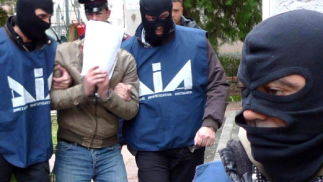 Criminalit&agrave; organizzata: numerosi arresti tra Napoli, Catania e Brescia