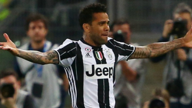 Dani Alves provoque (encore) la Juve - Football - Sports.fr - sports.fr