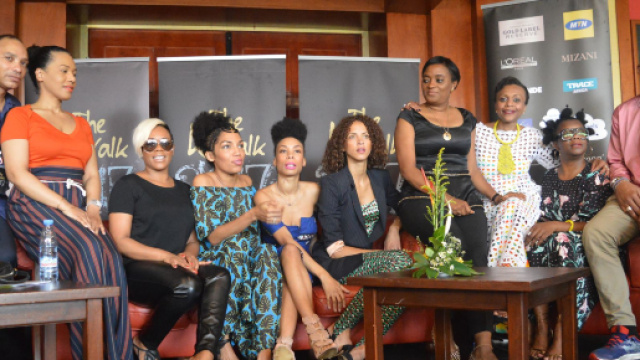 L'&eacute;quipe du K-Walk lors de la pause avec les journalistes (c) Huguo Bossoken