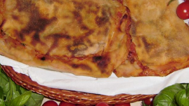 Scacce ragusane con pomodoro e formaggio - mappadeisapori.it