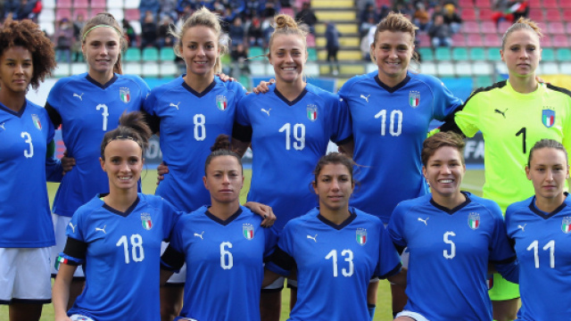 Una formazione dell'Italia femminile - Foto FIGC