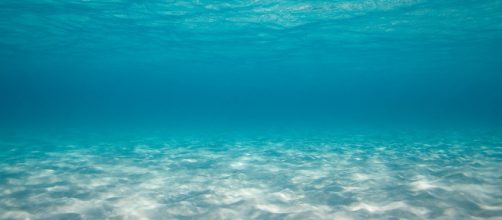 Floating prisons flaunt human rights. (Image lindenstephanie Pixabay)