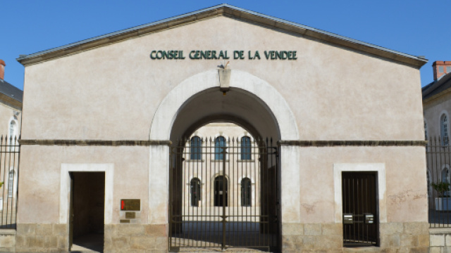 Le Conseil G&eacute;n&eacute;ral a num&eacute;ris&eacute; plus de 13 000 documents.