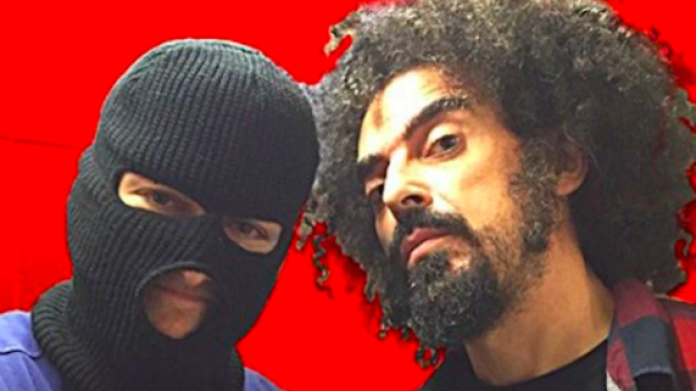 MezzoSangue a sinistra, Caparezza a destra.