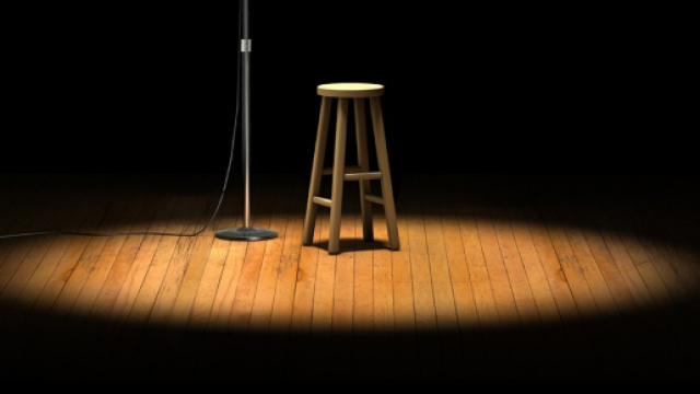 Ragazzo per sfondare ad un talent inventa di aver perso un amico al Bataclan