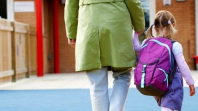 Esce di scuola e scompare nel nulla una bambina di 12 anni - bresciatoday.it