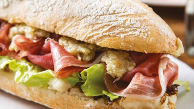 Google cambia il suo panino: ora sposta il formaggio