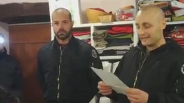 riunione interrotta da gruppo neofascista