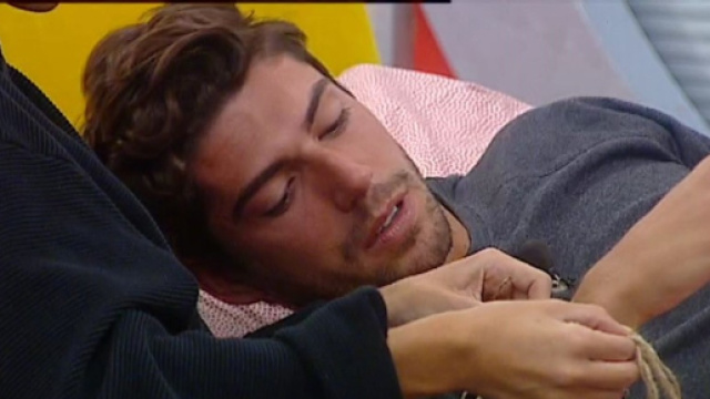 GF Vip, il racconto a luci rosse di Ignazio Moser