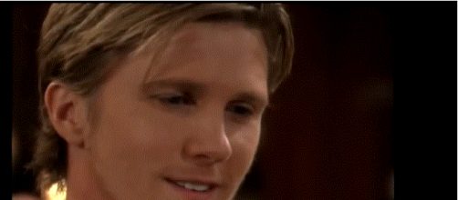 J.T. returns to Genoa City. (Image via CBS soaps The Young and the Restless. YouTube screenshot).