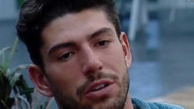 Grande Fratello Vip, brutta notizia per Moser.