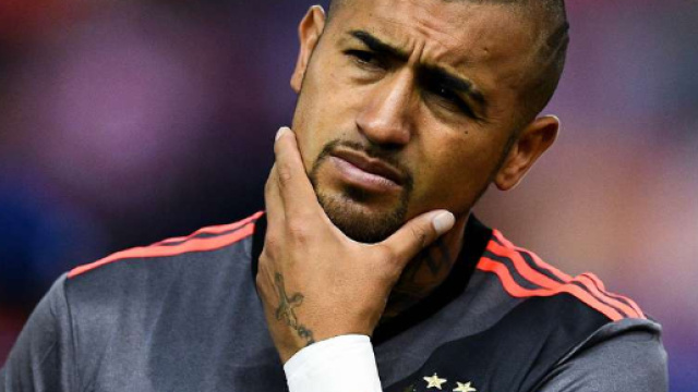 Twitter is fuming over Arturo Vidal's red card vs Real Madrid ... - givemesport.com