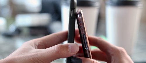 Smartphones going head to head (Image credit: bohed/Pixabay)