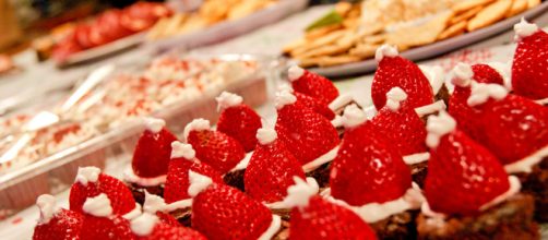 Adorable Santa themed Christmas treat [Image via Denise Mattox/Flickr]