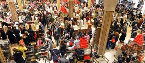 Black Friday 2017 shopping/ Photo via Flickr, Diariocritico de Venezuela