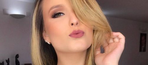 Larissa Manoela gera pol&ecirc;mica com fotos