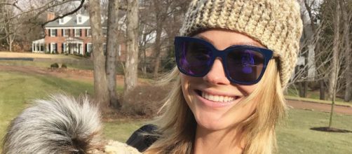 Meghan King Edmonds poses with daughter Aspen. [Photo via Instagram]