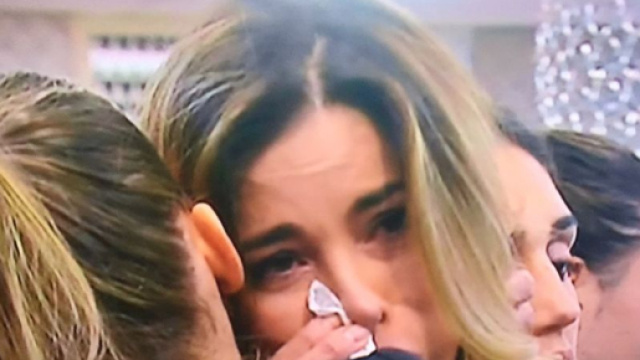 Grande Fratello Vip, Aida lasciata in diretta