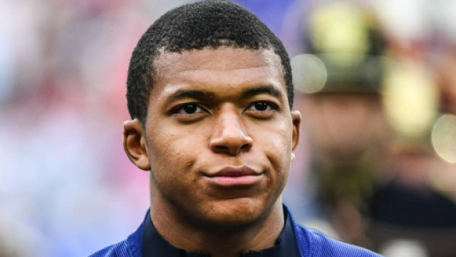 Mbapp&eacute; proche du FC Barcelone cet &eacute;t&eacute; ?