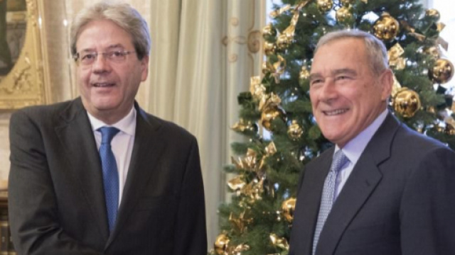 Rosato suggerisce il nome di Gentiloni come candidato premier del centrosinistra, ma anche Grasso scalda i motori