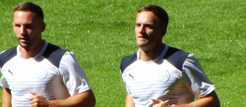 Danny Drinkwater (Left) and Andy King (Right) during a training session while at Leicester City in the past. (Image Credit: Ian Johnson/Flickr)