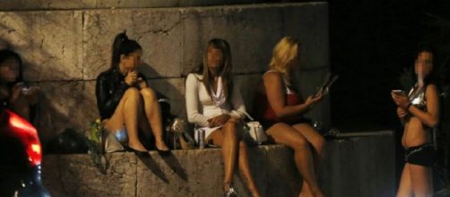 Venezolanos en crisis: J&oacute;venes se prostituyen a cambio de pan