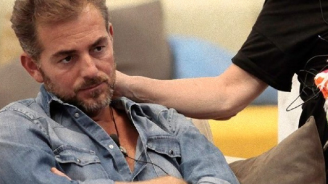 Grande Fratello Vip, Daniele Bossari si &egrave; sentito male.