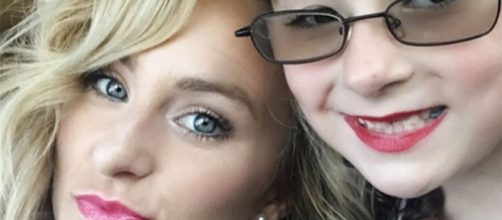 Leah Messer poses with Ali. [Photo via Instagram]